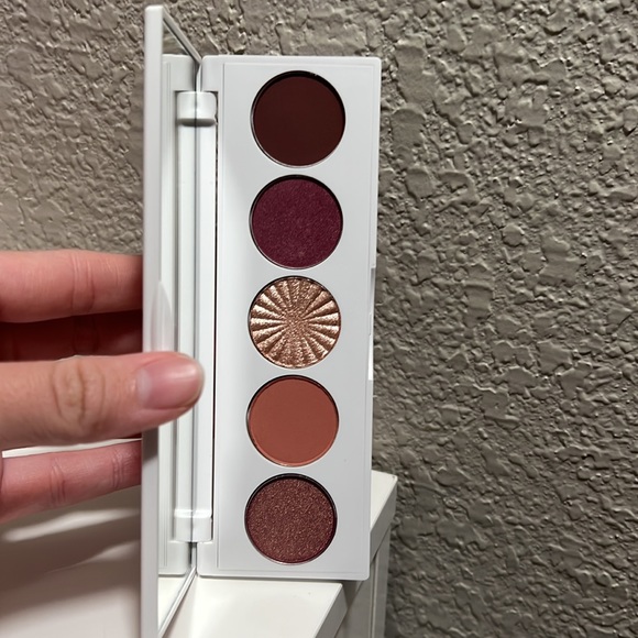 Ofra Signature Symphony Palette - Picture 4 of 8